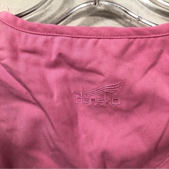Dansko Women's Pink Scrub Top Shirt Size small - Picture 5 of 6